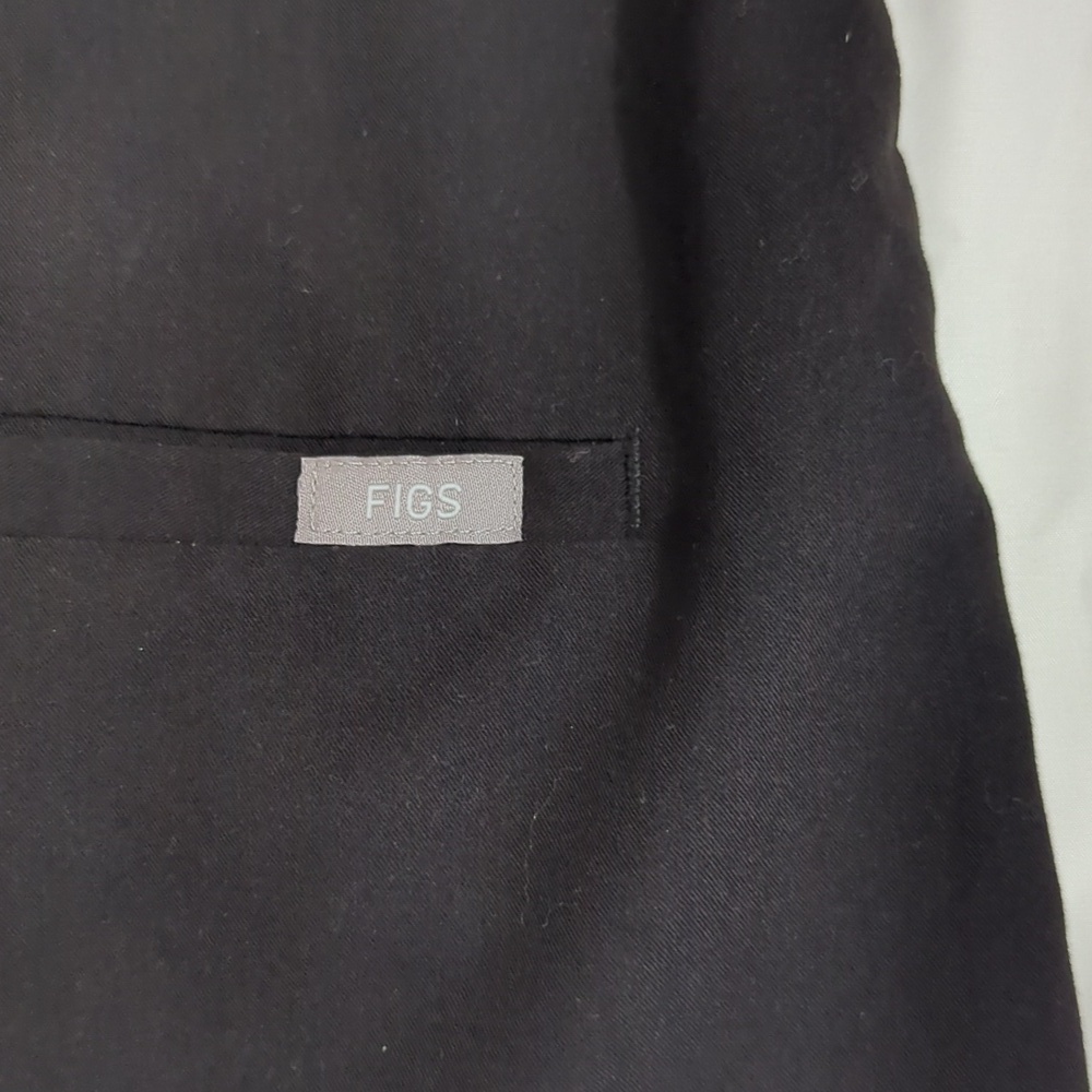Figs Casma Three-Pocket Scrub Top, Color Black Size XL - Picture 10 of 15